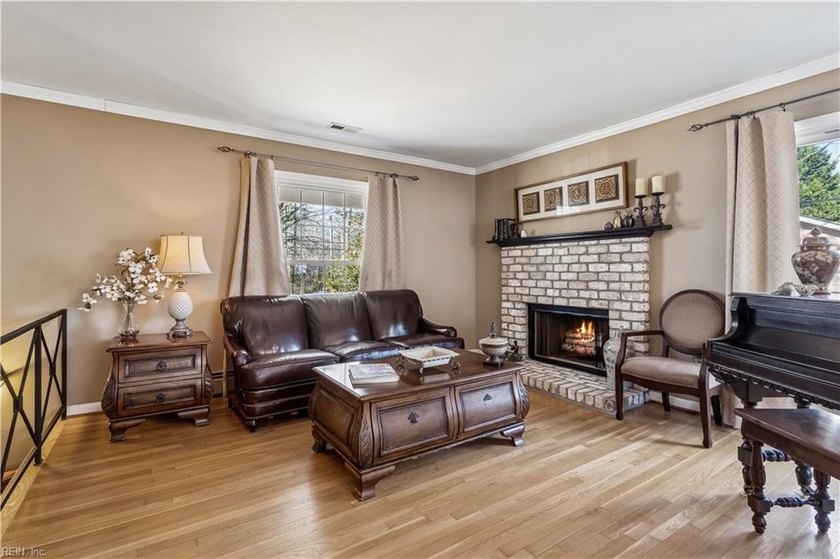 Come see this beautifully maintained 3-bed, 2-bath home in Shore - Beach Home for sale in Newport News, Virginia on Beachhouse.com