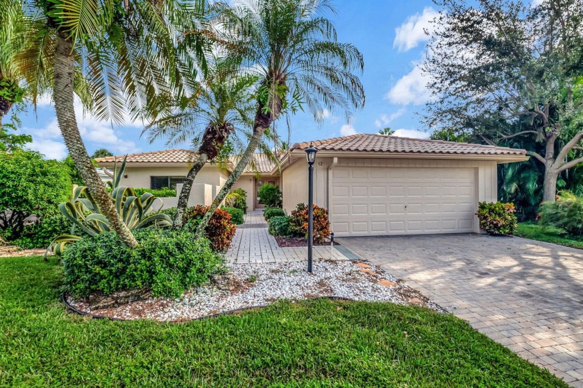 Welcome to your new home! This stunning single family residence - Beach Home for sale in Boynton Beach, Florida on Beachhouse.com