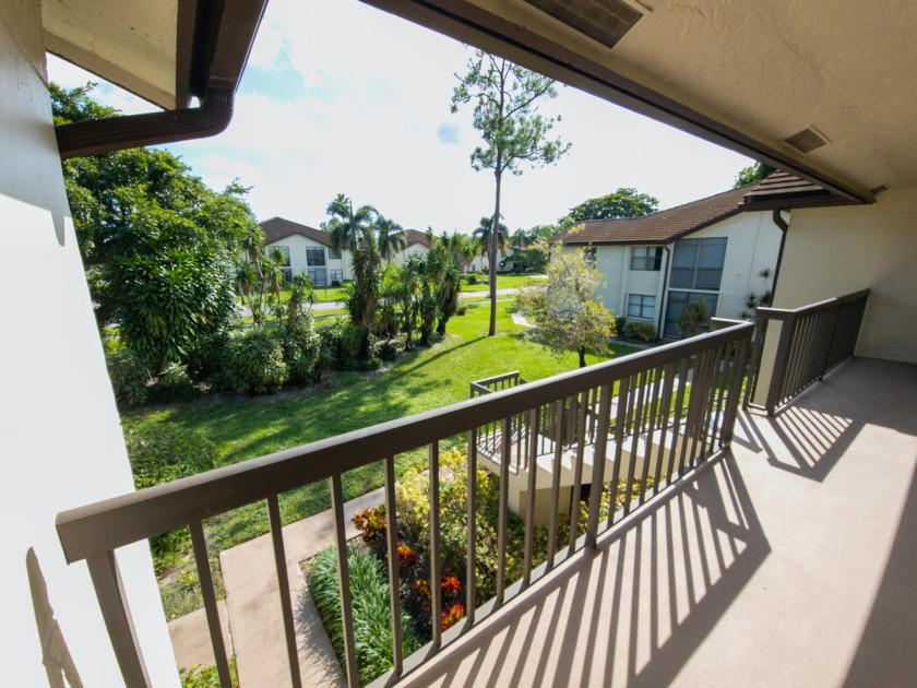 Discover your ideal home in this vibrant active adult community! - Beach Condo for sale in Lake Worth, Florida on Beachhouse.com