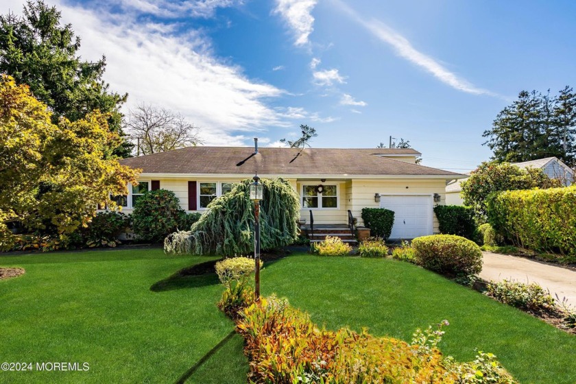 Beautifully landscaped 3 bedroom, 2 bath ranch located on a - Beach Home for sale in Wall, New Jersey on Beachhouse.com