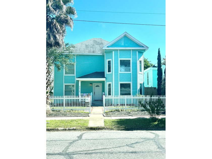 This beautiful Victorian style home is located in the heart of - Beach Home for sale in Galveston, Texas on Beachhouse.com