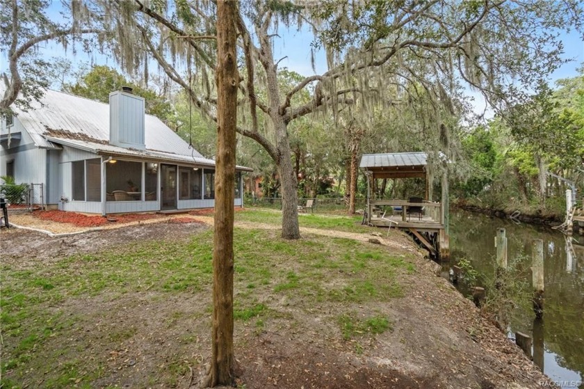 Looking for a rental or second home to embrace the laid-back - Beach Home for sale in Homosassa, Florida on Beachhouse.com