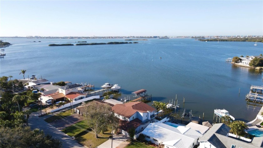 NEW PRICING!!! Discover a hidden gem tucked away along the - Beach Home for sale in St. Petersburg, Florida on Beachhouse.com