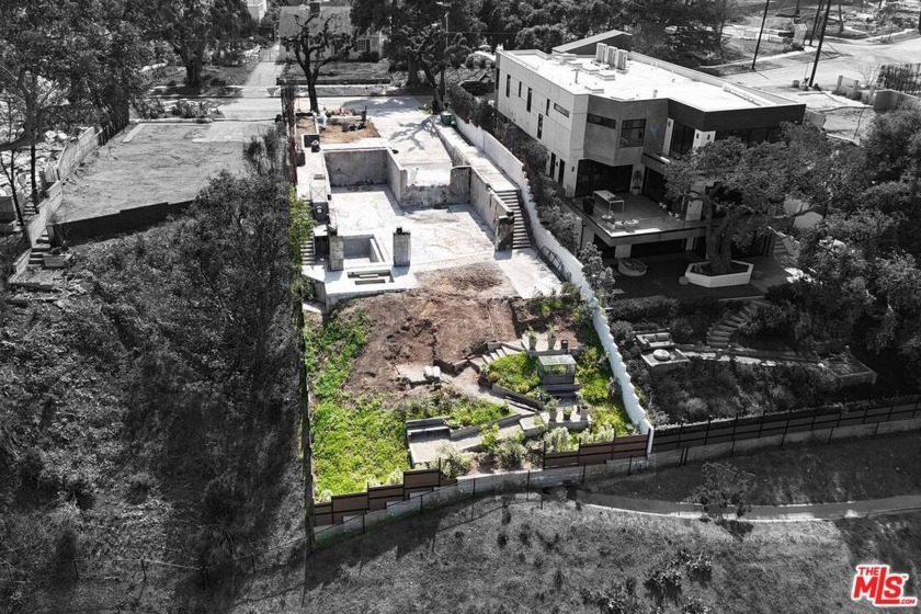 Located just a few blocks from the Palisades Village in the - Beach Lot for sale in Pacific Palisades, California on Beachhouse.com