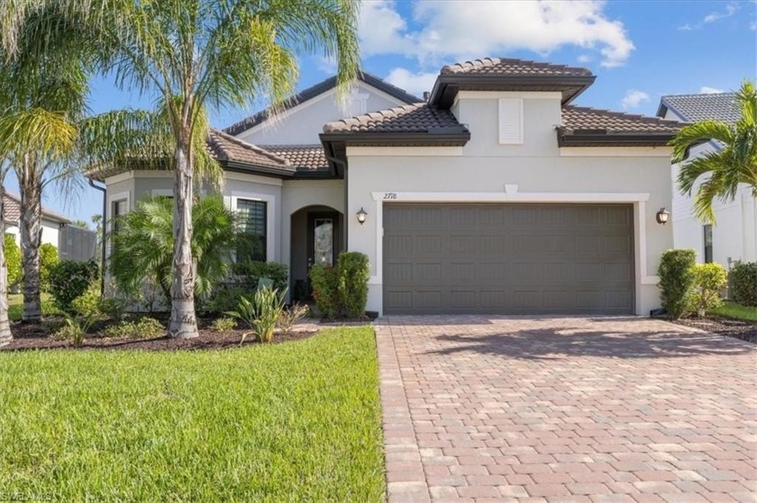 Motivated seller, desiring a quick closing. Dratiscally reduced - Beach Home for sale in Naples, Florida on Beachhouse.com