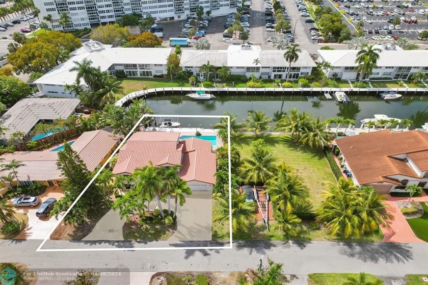 Incredible opportunity in the gated neighborhood of Bermuda - Beach Home for sale in Fort Lauderdale, Florida on Beachhouse.com