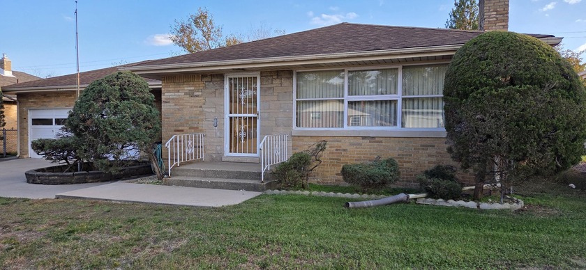 MILLER BEACH - NEW TO MARKET! Step into timeless charm with this - Beach Home for sale in Gary, Indiana on Beachhouse.com