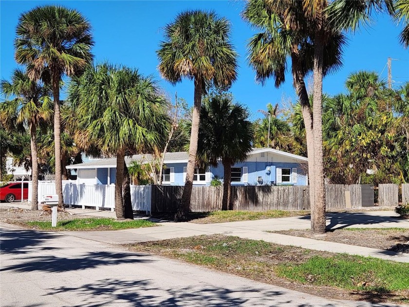 Oversize lot 9,000+ sq ft, in prime location for Siesta Village - Beach Home for sale in Sarasota, Florida on Beachhouse.com