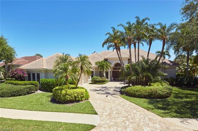Stunning and sprawling lake views will keep you transfixed on - Beach Home for sale in Bonita Springs, Florida on Beachhouse.com