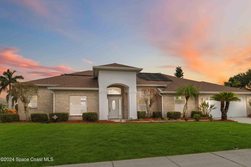 SERENE Florida Living! Off of Scenic Tropical Trail, Nestled - Beach Home for sale in Merritt Island, Florida on Beachhouse.com