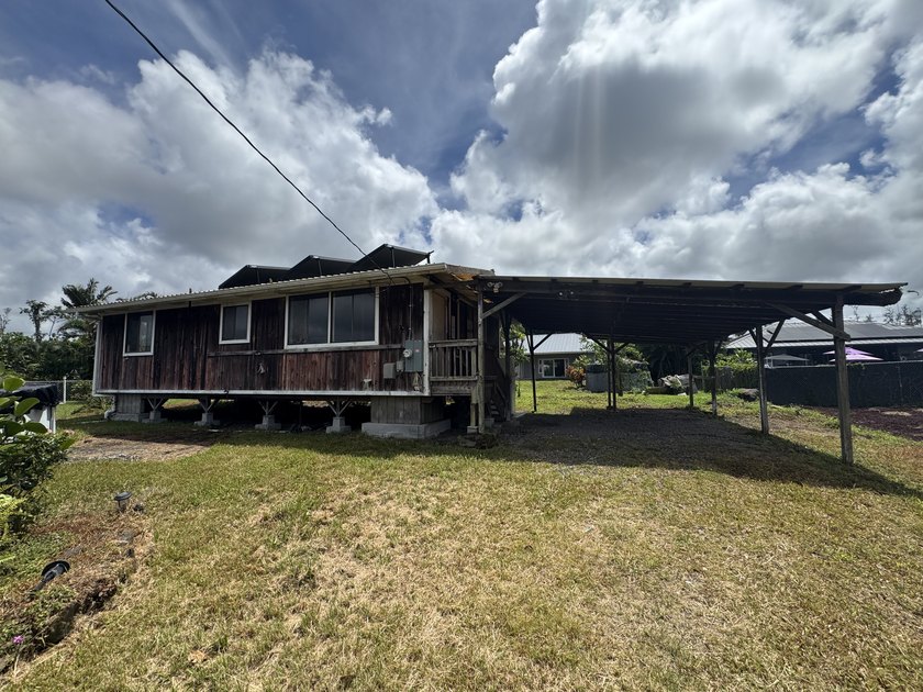 2 bed, 1 bath home with 2 car carport located on a paved access - Beach Home for sale in Pahoa, Hawaii on Beachhouse.com