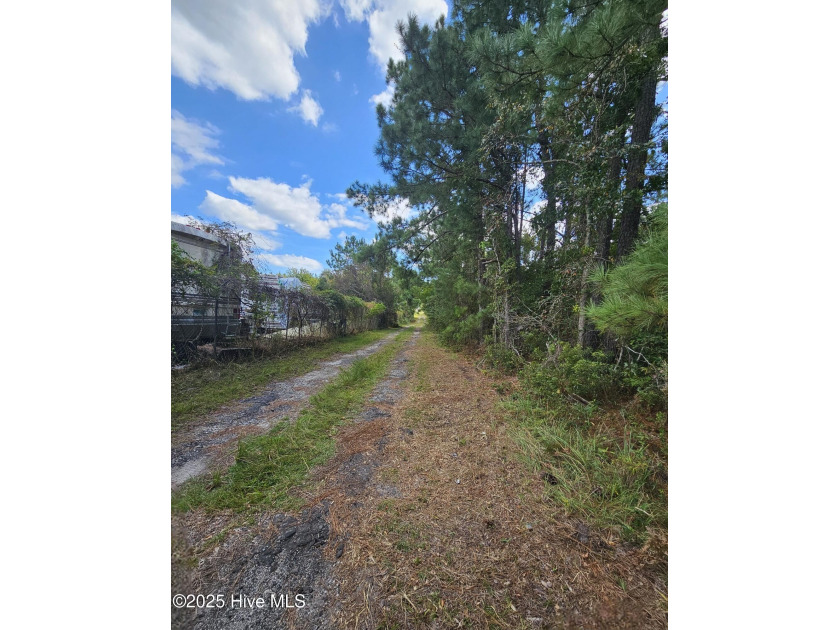 Rare opportunity along US Hwy 17 in Holly Ridge. This listing - Beach Home for sale in Holly Ridge, North Carolina on Beachhouse.com