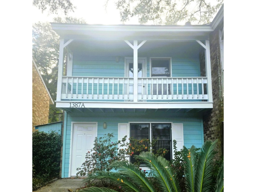 Wonderful townhome updated and ready for occupancy!  New - Beach Home for sale in Charleston, South Carolina on Beachhouse.com