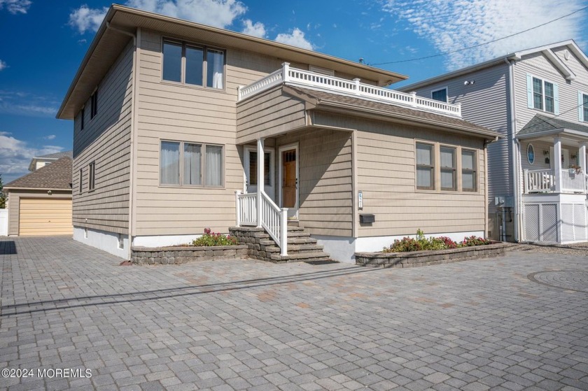 Rare Super Clean Ocean Block Mother Daughter w a heated Pool & - Beach Home for sale in Lavallette, New Jersey on Beachhouse.com