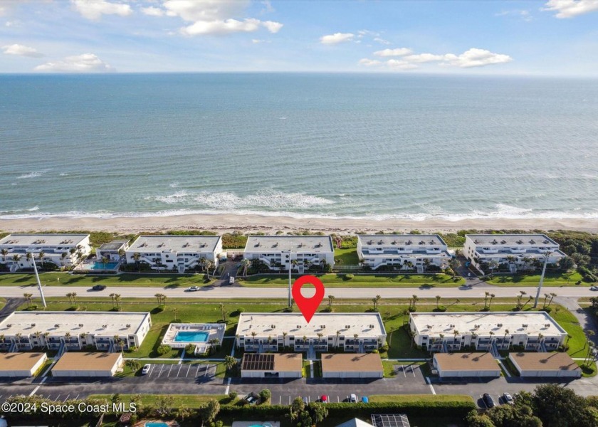 Don't miss your chance to own in Breakers West! This beautiful - Beach Condo for sale in Melbourne Beach, Florida on Beachhouse.com