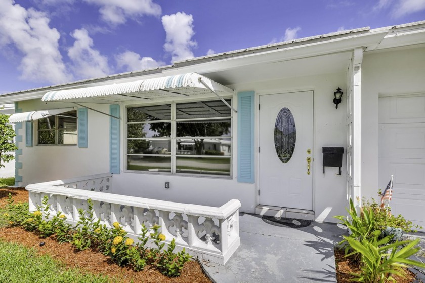 REDUCED!!! 2BR/1Bath with a GARAGE in Leisureville Private Golf - Beach Home for sale in Pompano Beach, Florida on Beachhouse.com