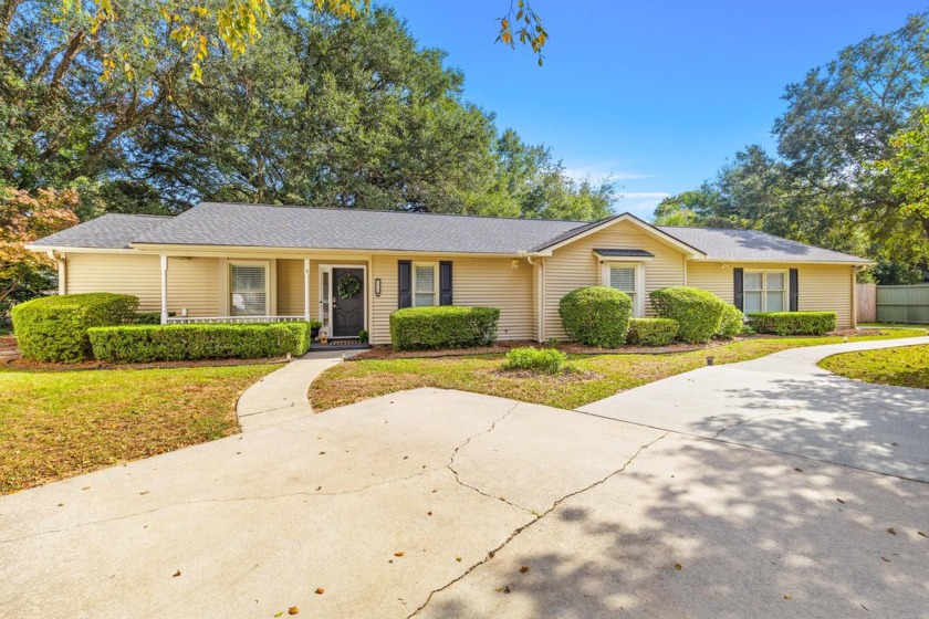 Discover a unique opportunity with this well-maintained - Beach Home for sale in Charleston, South Carolina on Beachhouse.com