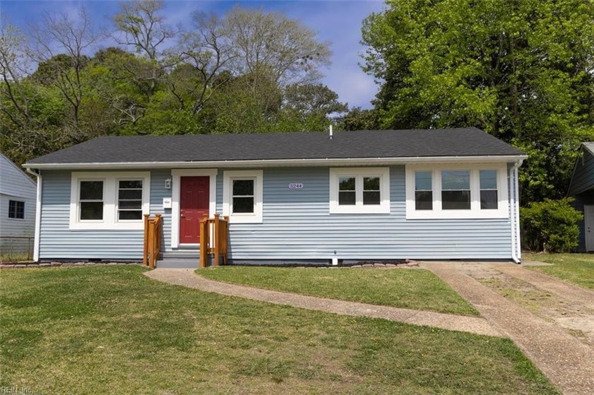 Beautiful newly renovated home in a central location of the city - Beach Home for sale in Norfolk, Virginia on Beachhouse.com