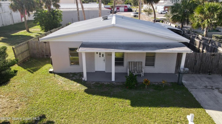 Charming 2BR 1BA home located in the heart of Melbourne. Steps - Beach Home for sale in Melbourne, Florida on Beachhouse.com