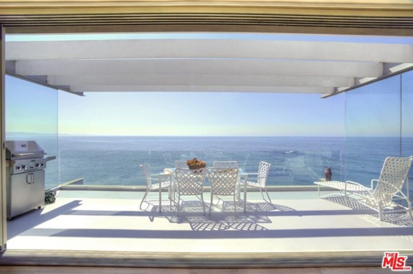 Spectacular! panoramic views of the Ocean and the cityscape to - Beach Lot for sale in Malibu, California on Beachhouse.com