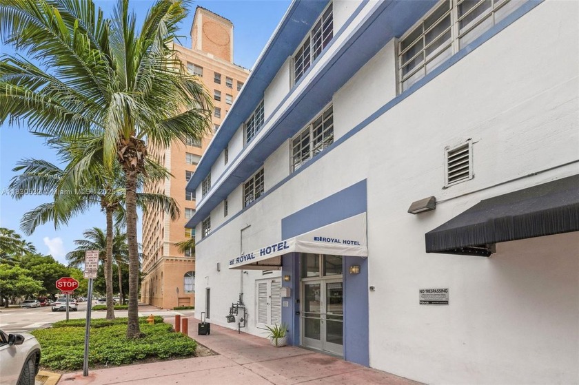 Charming studio-style unit in a boutique condo-hotel, perfectly - Beach Condo for sale in Miami Beach, Florida on Beachhouse.com