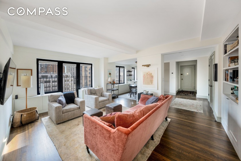 Welcome to Residence 14J at 400 East 52nd Street, a sun-splashed - Beach Condo for sale in New York, New York on Beachhouse.com