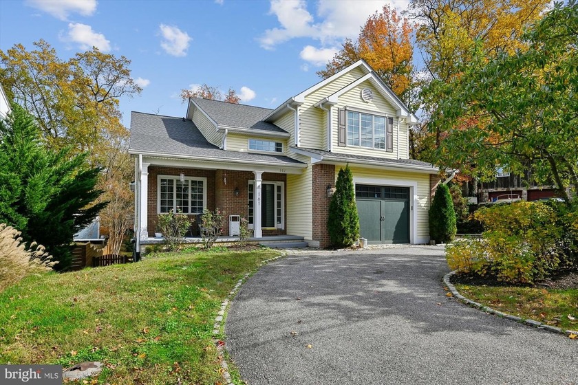 Welcome home to this fantastic contemporary style where coastal - Beach Home for sale in Annapolis, Maryland on Beachhouse.com