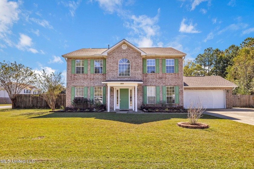 Discover exceptional space, flexibility, and value in this - Beach Home for sale in Ocean Springs, Mississippi on Beachhouse.com