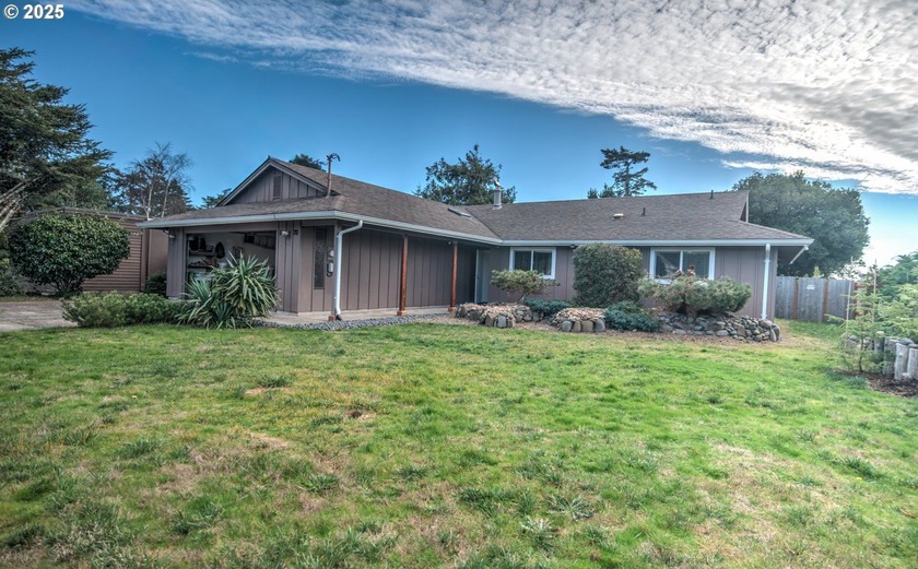 Located directly across from Siuslaw Middle School, on a roomy - Beach Home for sale in Florence, Oregon on Beachhouse.com