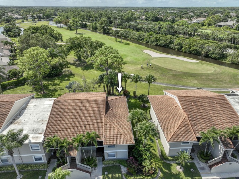 Stunning, FULLY renovated Pinewood condo in the gated community - Beach Condo for sale in Palm Beach Gardens, Florida on Beachhouse.com