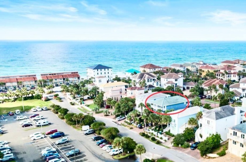 Beach Access & Community Pool !!! Excellently located In Destin - Beach Home for sale in Destin, Florida on Beachhouse.com