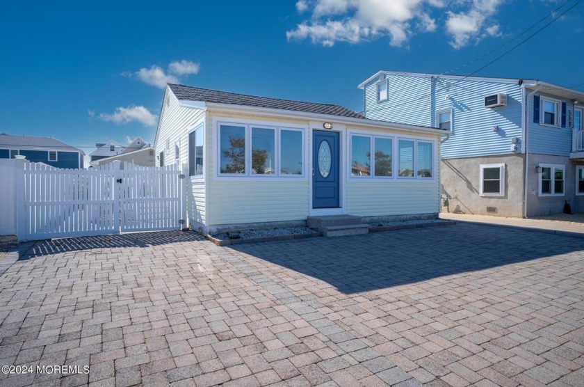 Perfect and Super Clean Jersey Shore hidaway that only 2 blocks - Beach Home for sale in Ortley Beach, New Jersey on Beachhouse.com