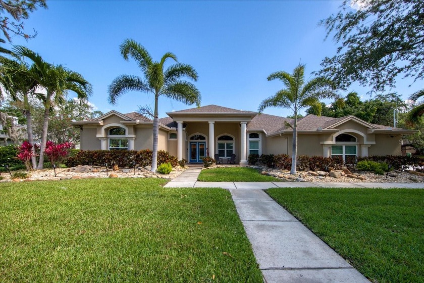 Under contract-accepting backup offers. This stunning - Beach Home for sale in Dunedin, Florida on Beachhouse.com