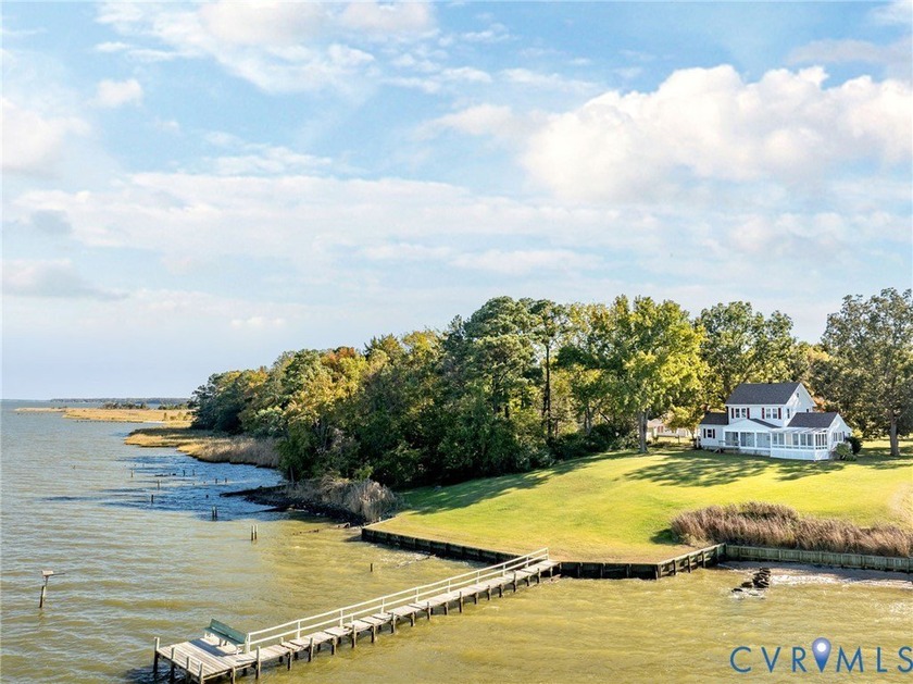 This period Tidewater Farmhouse, which has seen numerous - Beach Home for sale in Laneview, Virginia on Beachhouse.com