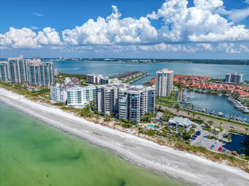 Welcome to your dream waterfront oasis! This stunning - Beach Condo for sale in Clearwater, Florida on Beachhouse.com