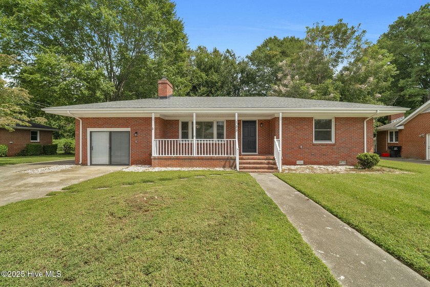 Seller to provide 1 Year Home Warranty. Over $10,000 below - Beach Home for sale in Elizabeth City, North Carolina on Beachhouse.com