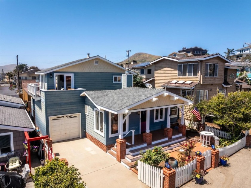 Located just steps from the shoreline in the heart of Cayucos - Beach Home for sale in Cayucos, California on Beachhouse.com