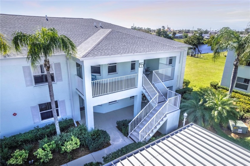 Wonderful opportunity to own on THE COCOPLUM WATERWAY! GORGEOUS - Beach Condo for sale in North Port, Florida on Beachhouse.com