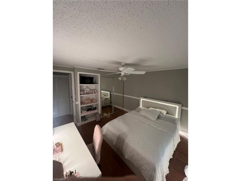 Location, beautiful condo 2 bed, 2 bath, with Lake View! just 15 - Beach Home for sale in Naples, Florida on Beachhouse.com