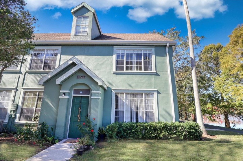 Very Rare 3 bedroom/2 bathroom + Loft (Bonus room / Den) condo - Beach Condo for sale in Tampa, Florida on Beachhouse.com