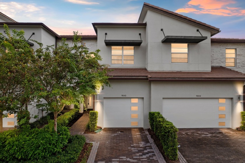 ABSOLUTELY GORGEOUS NEW 2018 CONSTRUCTION TOWNHOUSE | - Beach Townhome/Townhouse for sale in Lake Worth, Florida on Beachhouse.com