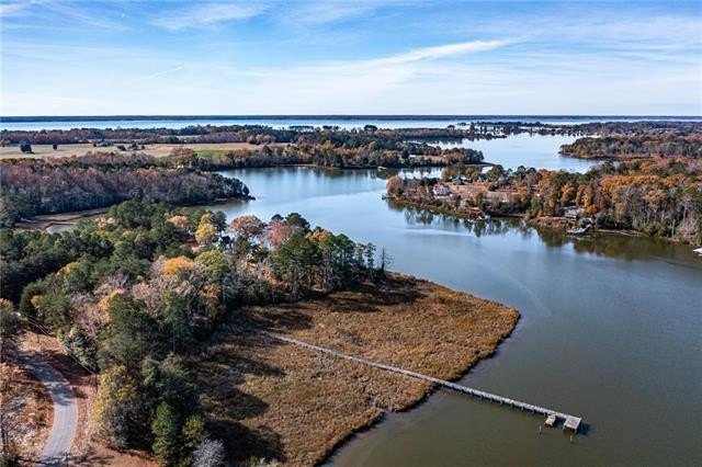 This picturesque, level lot offers a perfect blend of solitude - Beach Lot for sale in Lancaster, Virginia on Beachhouse.com