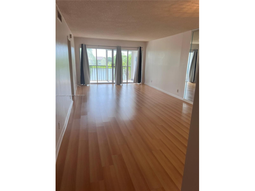 Spacious condo with magnificent wide waterfront views. Peaceful - Beach Condo for sale in Sunrise, Florida on Beachhouse.com