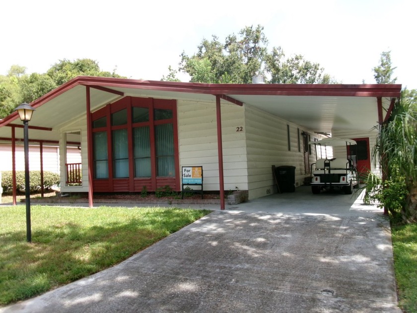 Just reduced! Handy Person's Dream! This super-sized 2 bedroom 2 - Beach Home for sale in Ormond Beach, Florida on Beachhouse.com