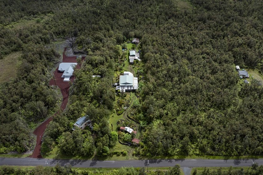 Tucked in the lush landscape of Mountain View on Hawaii's Big - Beach Home for sale in Mountain View, Hawaii on Beachhouse.com