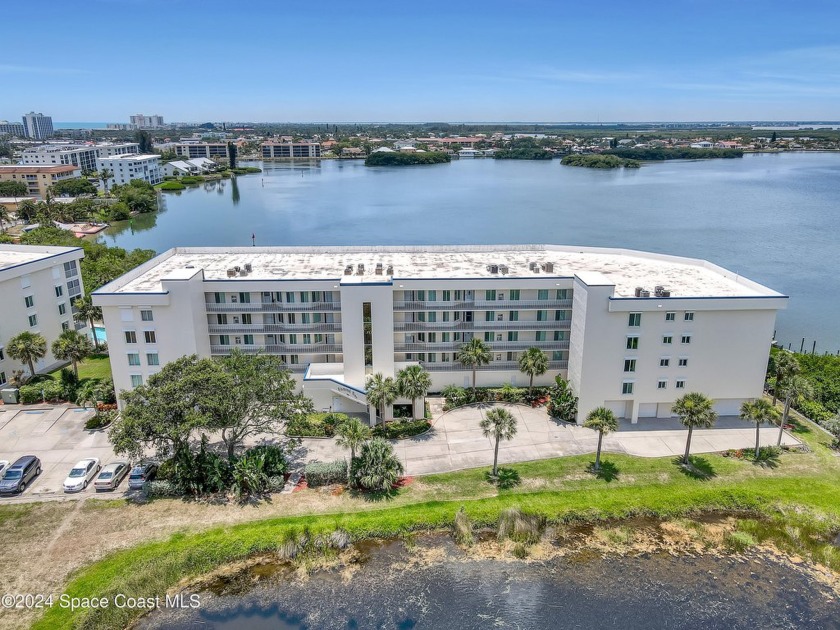 Welcome to an impeccably updated 3-bedroom, 2 1/2-bath condo - Beach Condo for sale in Cocoa Beach, Florida on Beachhouse.com