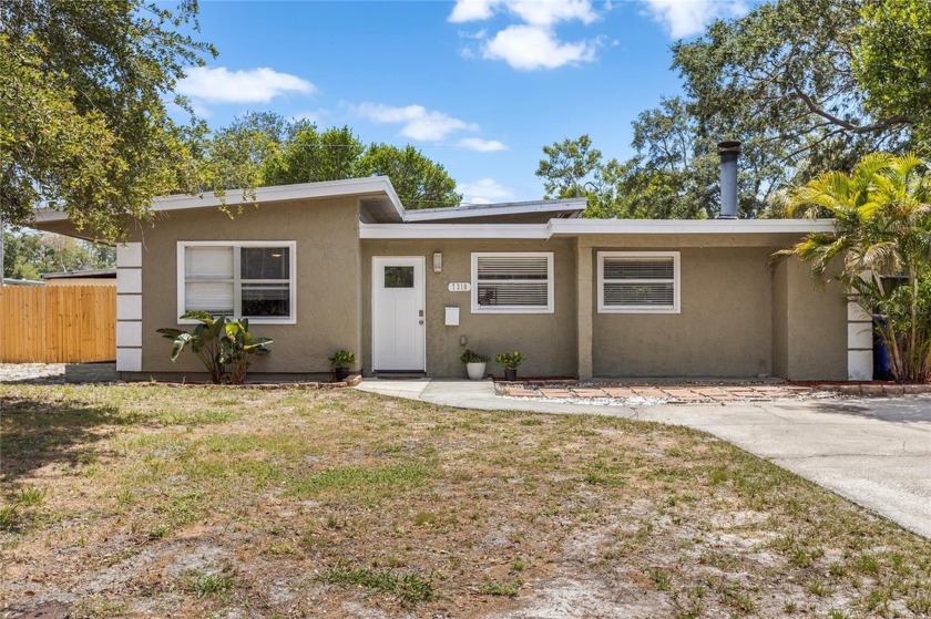 Seller to offer buyer closing costs with reasonable offer. No - Beach Home for sale in St. Petersburg, Florida on Beachhouse.com