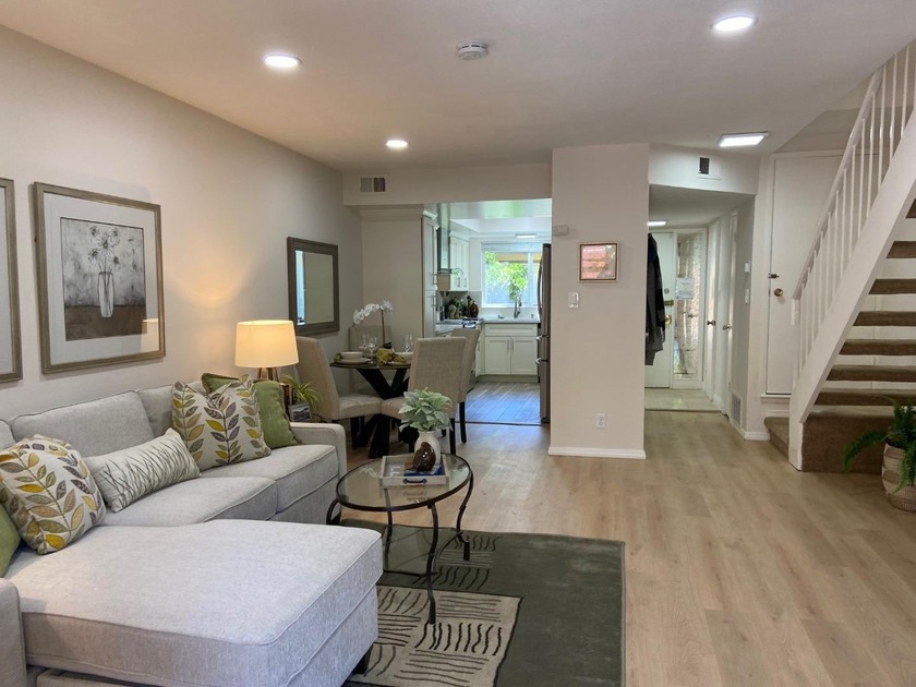 Nestled in a quiet cul-de-sac community with a swimming pool and - Beach Townhome/Townhouse for sale in Milpitas, California on Beachhouse.com