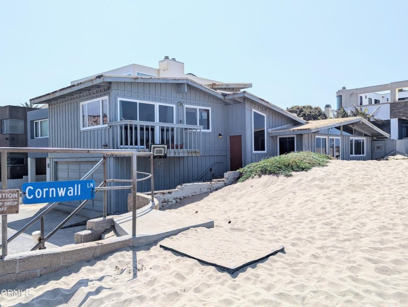 An oldie but goodie is on the market!One of the last few - Beach Home for sale in Ventura, California on Beachhouse.com