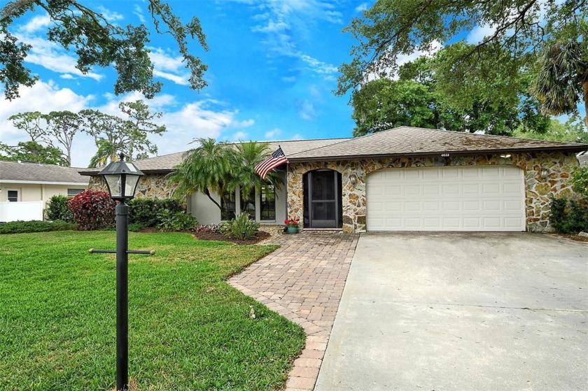 Welcome to beautiful Bent Tree Village and the charm and - Beach Home for sale in Sarasota, Florida on Beachhouse.com